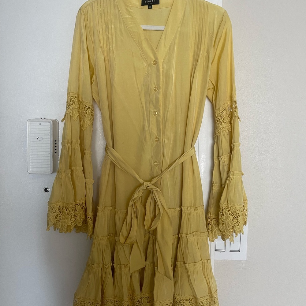 Beulah Gorgeous Yellow dress. Like new